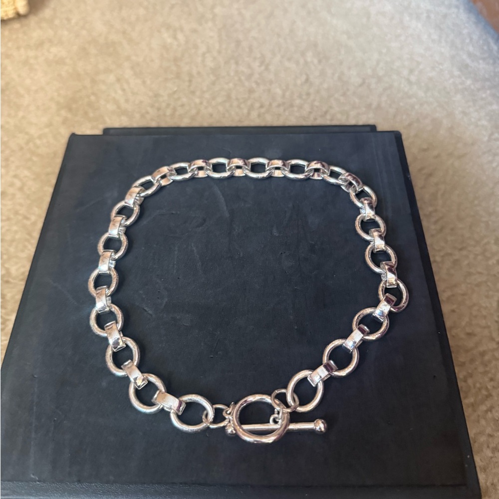 Guess-toggle link chain- - Picture 2 of 2